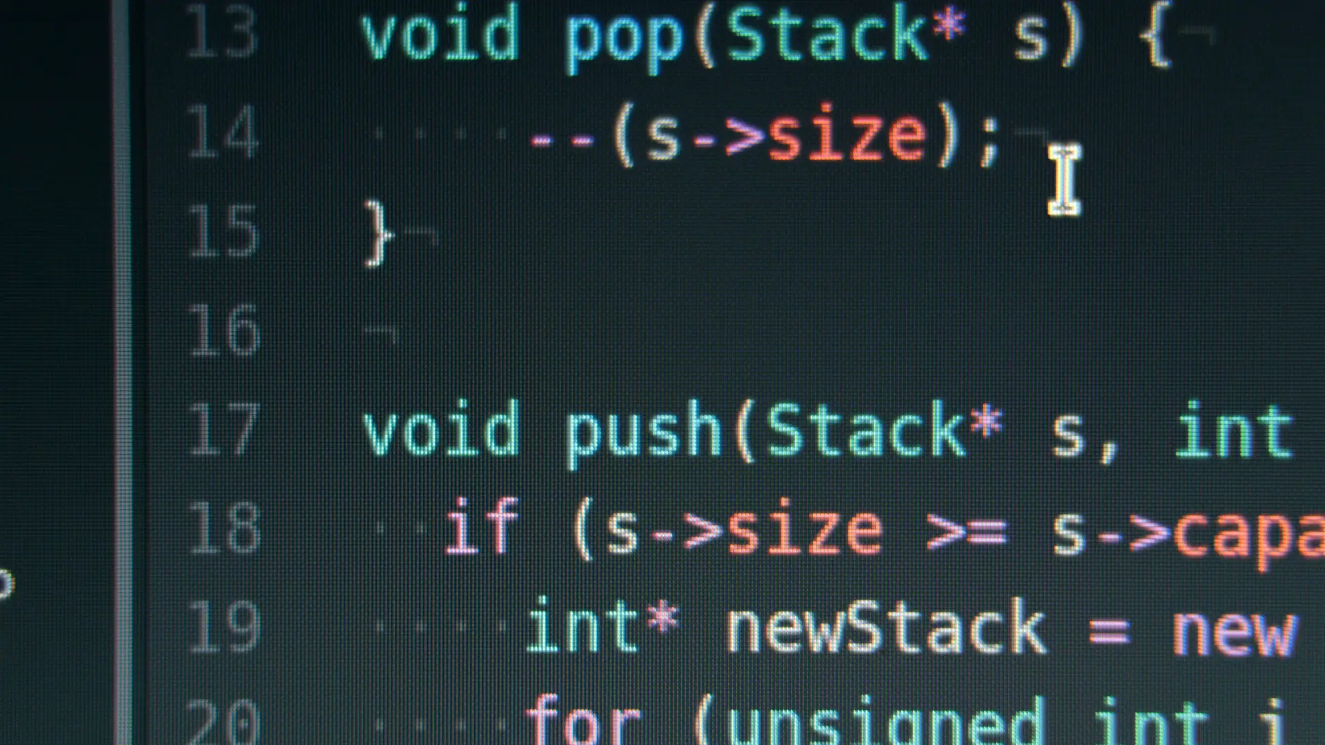 Quellcode in einem Editor, während eine Funktion bearbeitet wird
